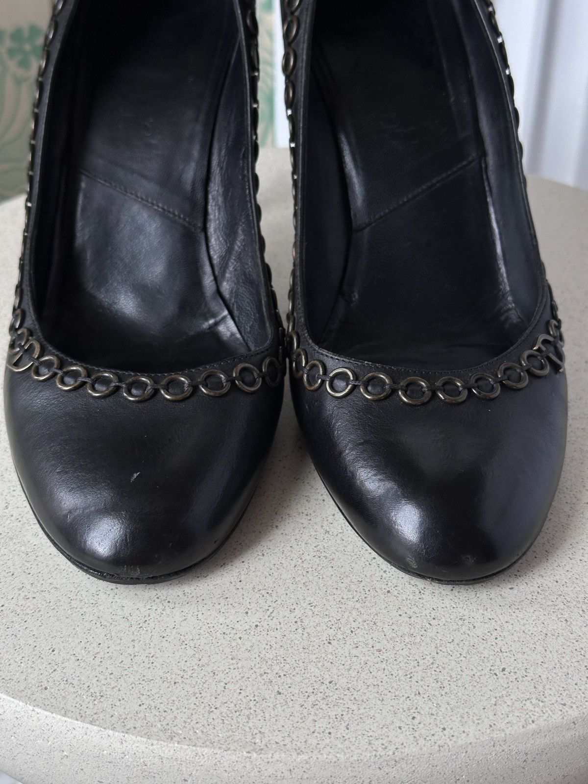 Dior DIOR Black Leather Chain Detail Pumps CD Logo EU 39 / US 9 Size US 9 / IT 39 - 9 Thumbnail