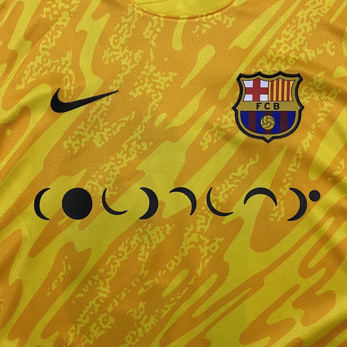 Nike Barcelona x Coldplay 2024-2025 Goalkeeper Jersey Inaki Pena Size US M / EU 48-50 / 2 - 3 Thumbnail