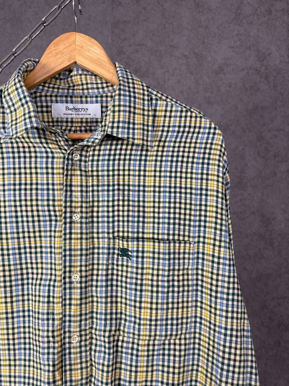 Burberry Burberry’s luxury vintage logo shirt Size US XL / EU 56 / 4 - 2 Thumbnail