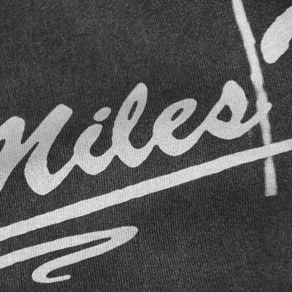 Japanese Brand Miles David T-shirt Size US L / EU 52-54 / 3 - 4 Thumbnail
