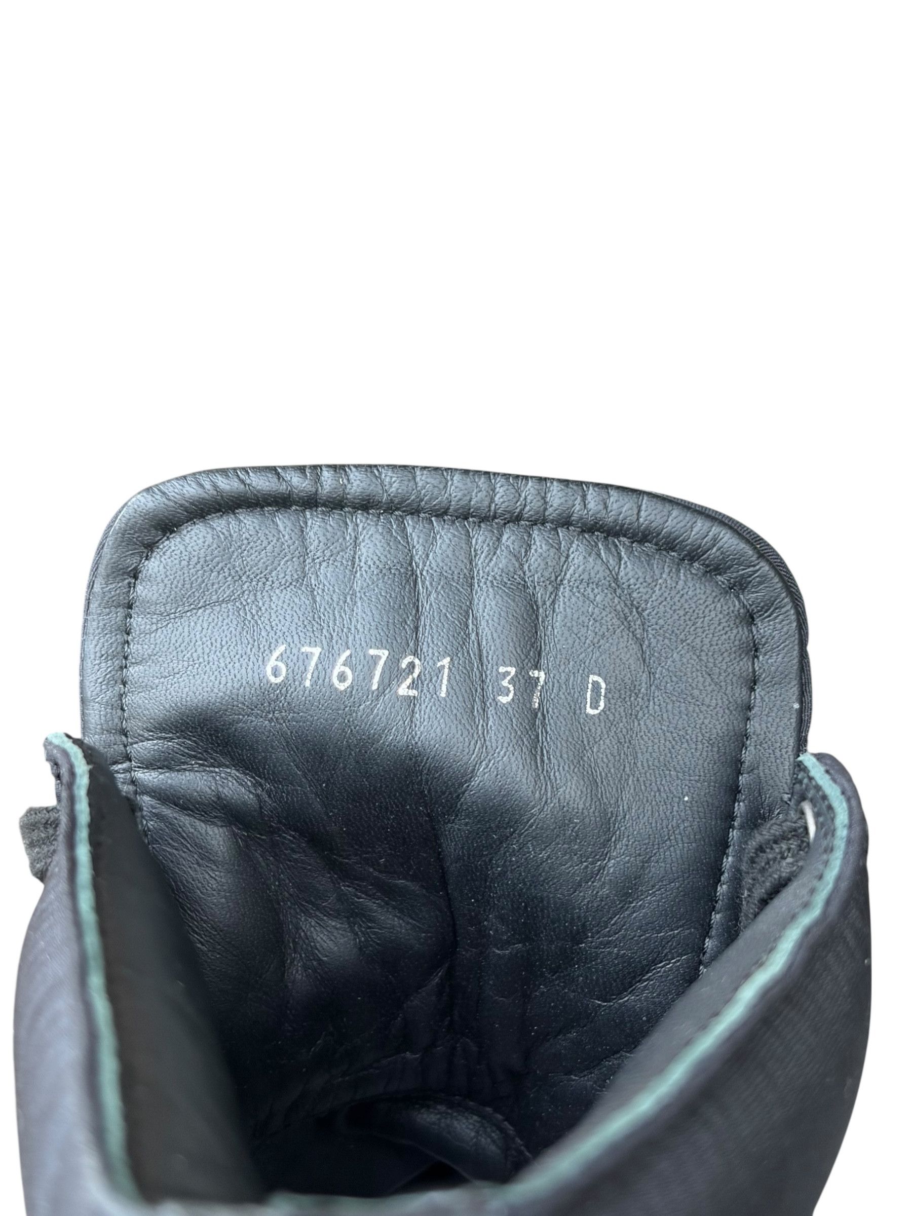 Alexander McQueen Alexander McQueen Black Puffer Slick High-Top Sneakers Size US 7 / IT 37 - 8 Thumbnail