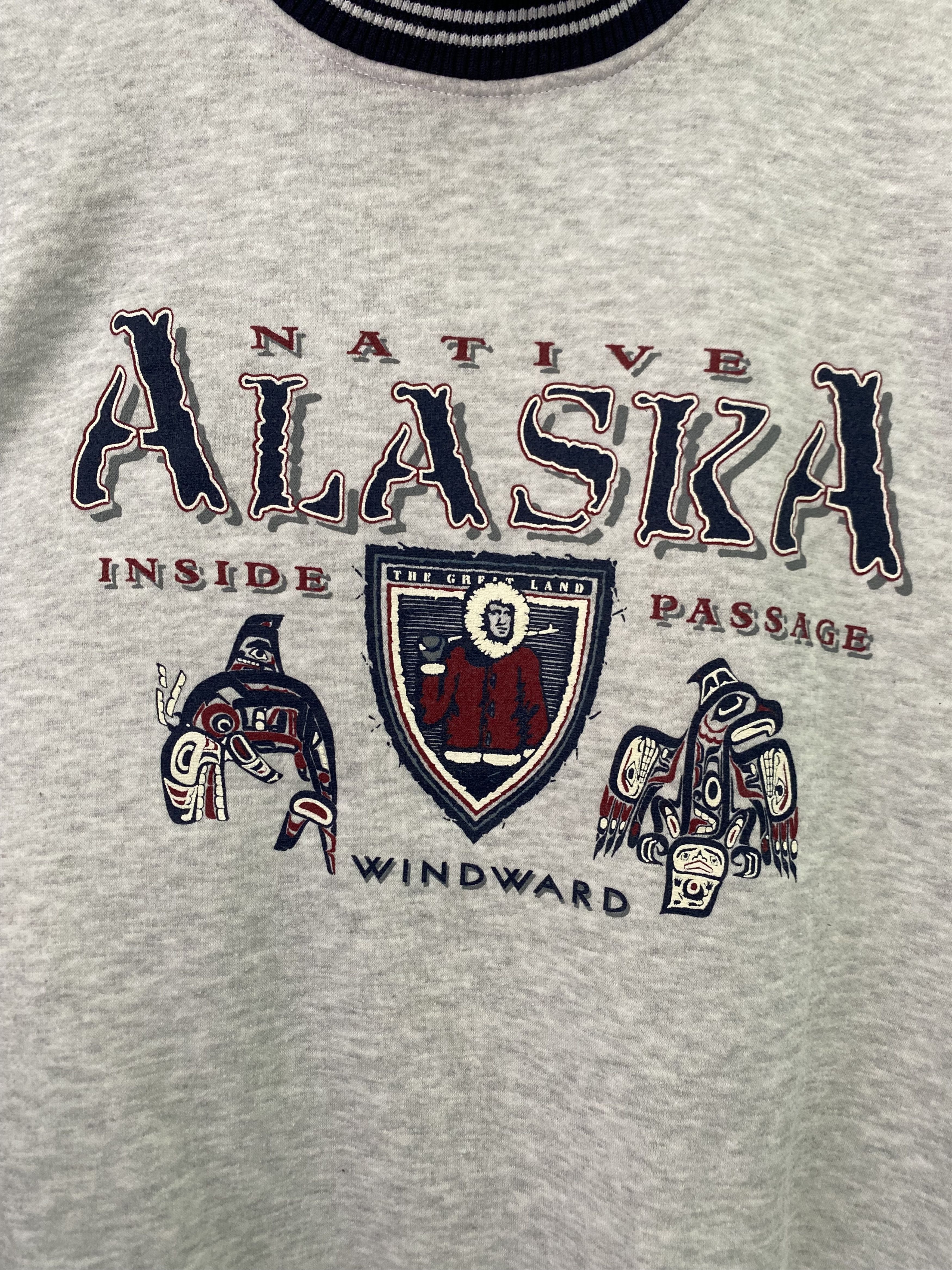 Vintage Vintage Native Alaska Sweatshirt Crewneck Medium Size Size US M / EU 48-50 / 2 - 4 Thumbnail