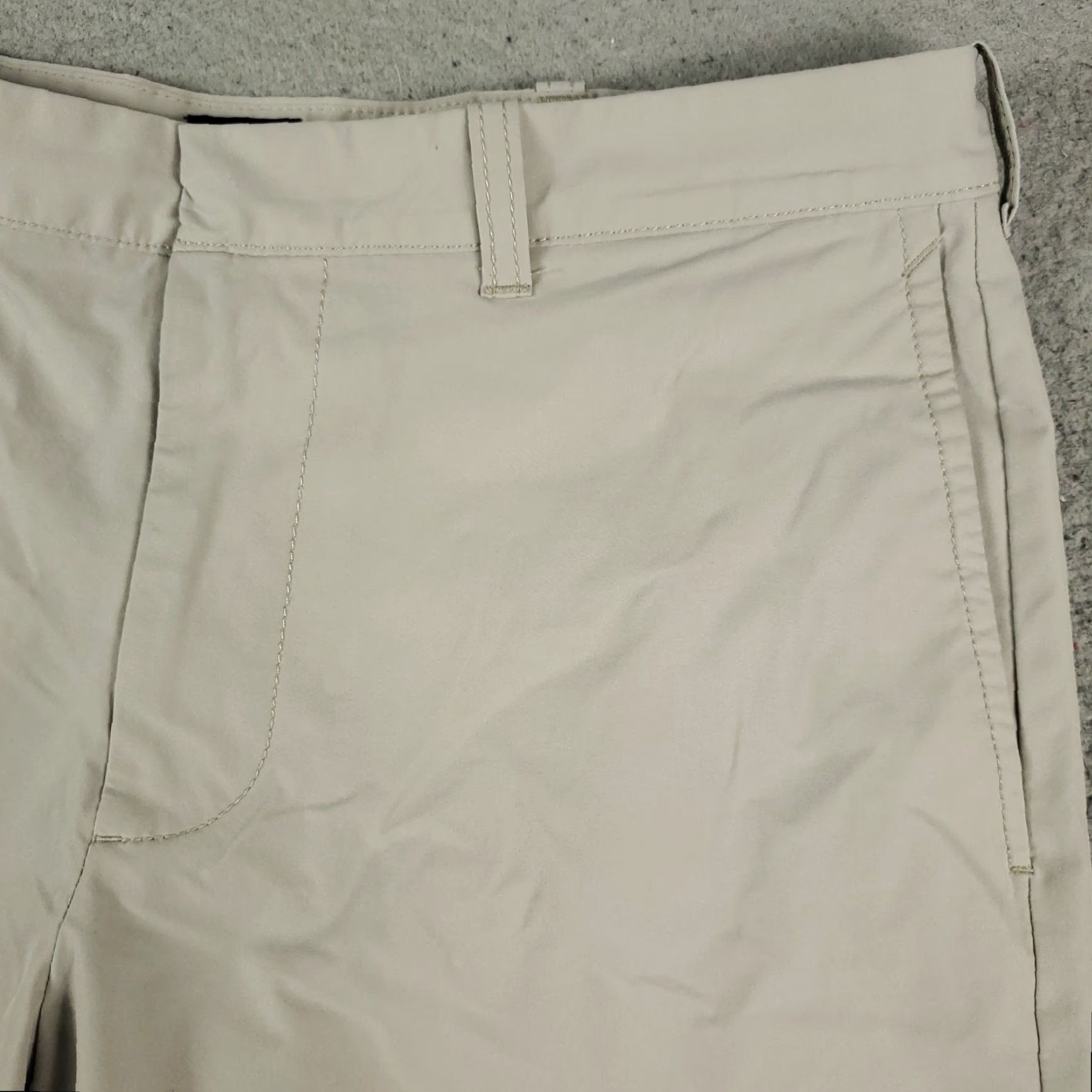 J.Crew J. Crew Shorts Mens 32 Beige Tech Casual Flat Front Chino Size US 32 / EU 48 - 3 Thumbnail