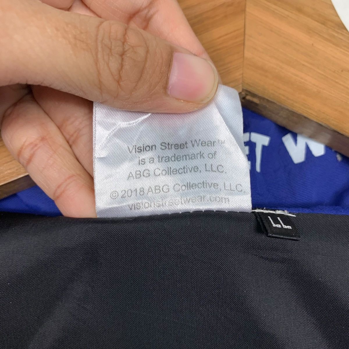 Vision Streetwear VISION STREETWEAR Big Logo Colorblock Light Jacket #2041-C88 Size US L / EU 52-54 / 3 - 18 Thumbnail