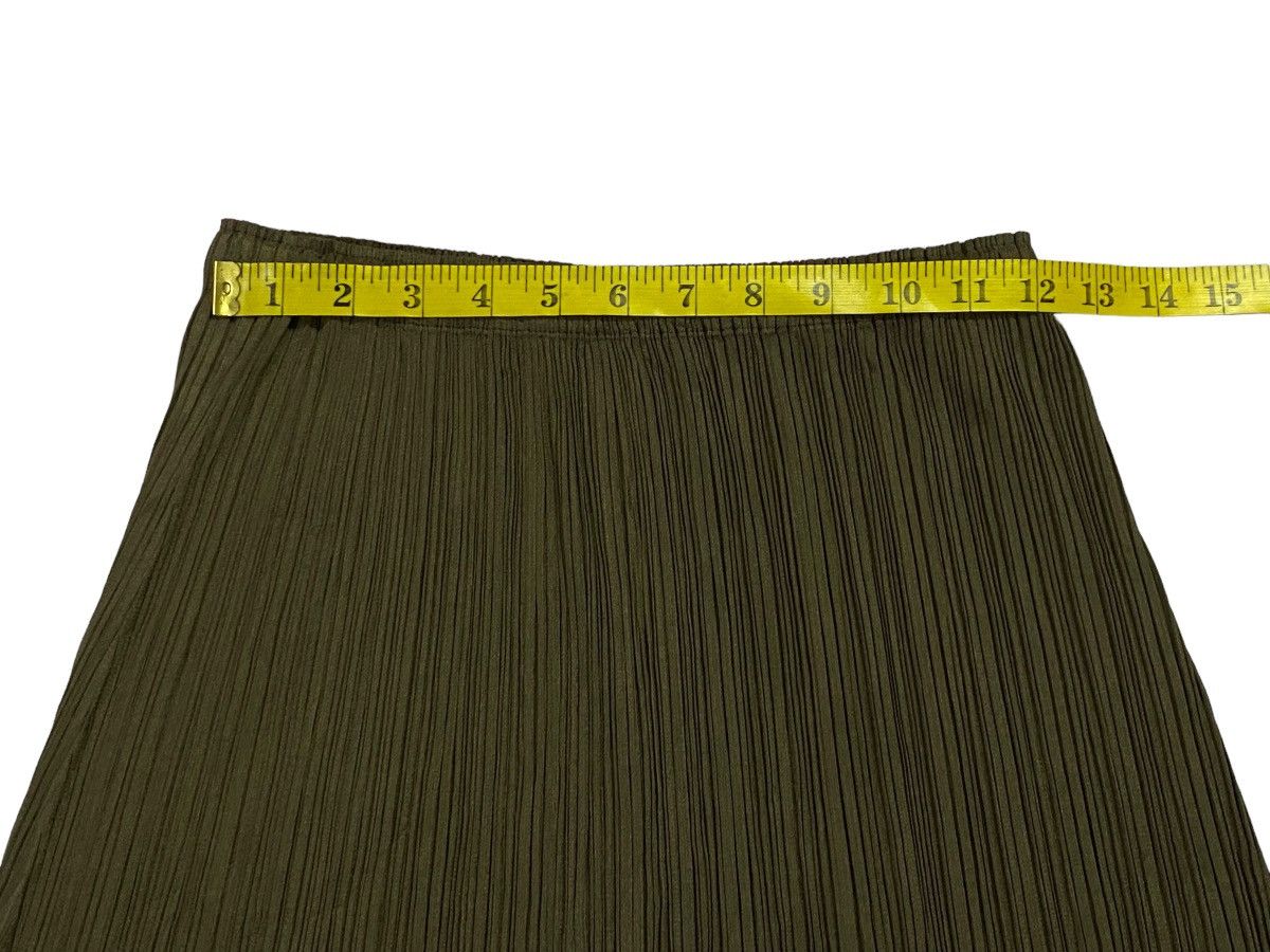 Issey Miyake Pleats Please Issey Miyake Pleated Leaves Motif Long Skirt Size 28" / US 6 / IT 42 - 6 Thumbnail