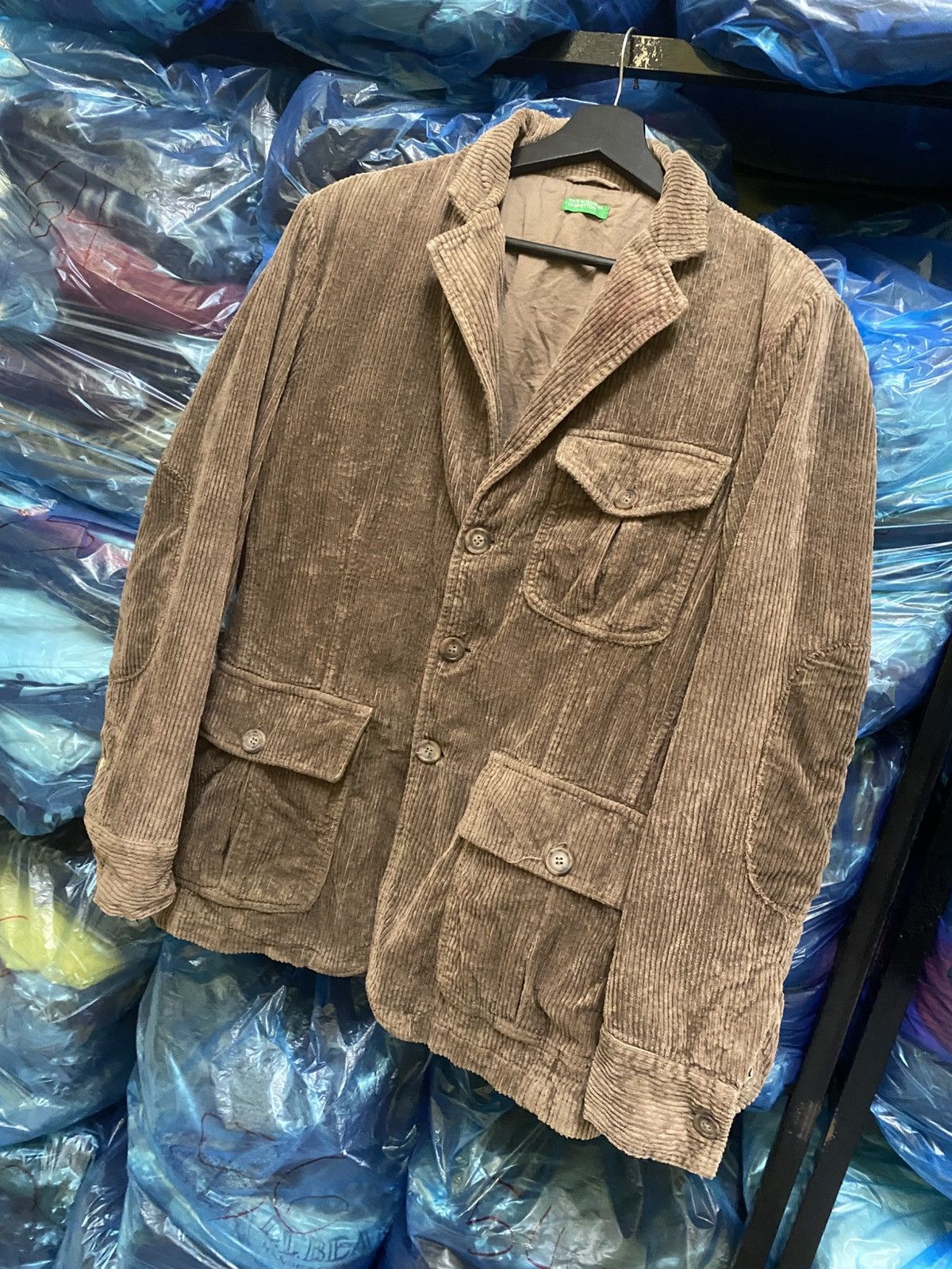 Benetton Vintage Benetton Brown Corduroy Blazer Made in Romania Size US M / EU 48-50 / 2 - 2 Thumbnail