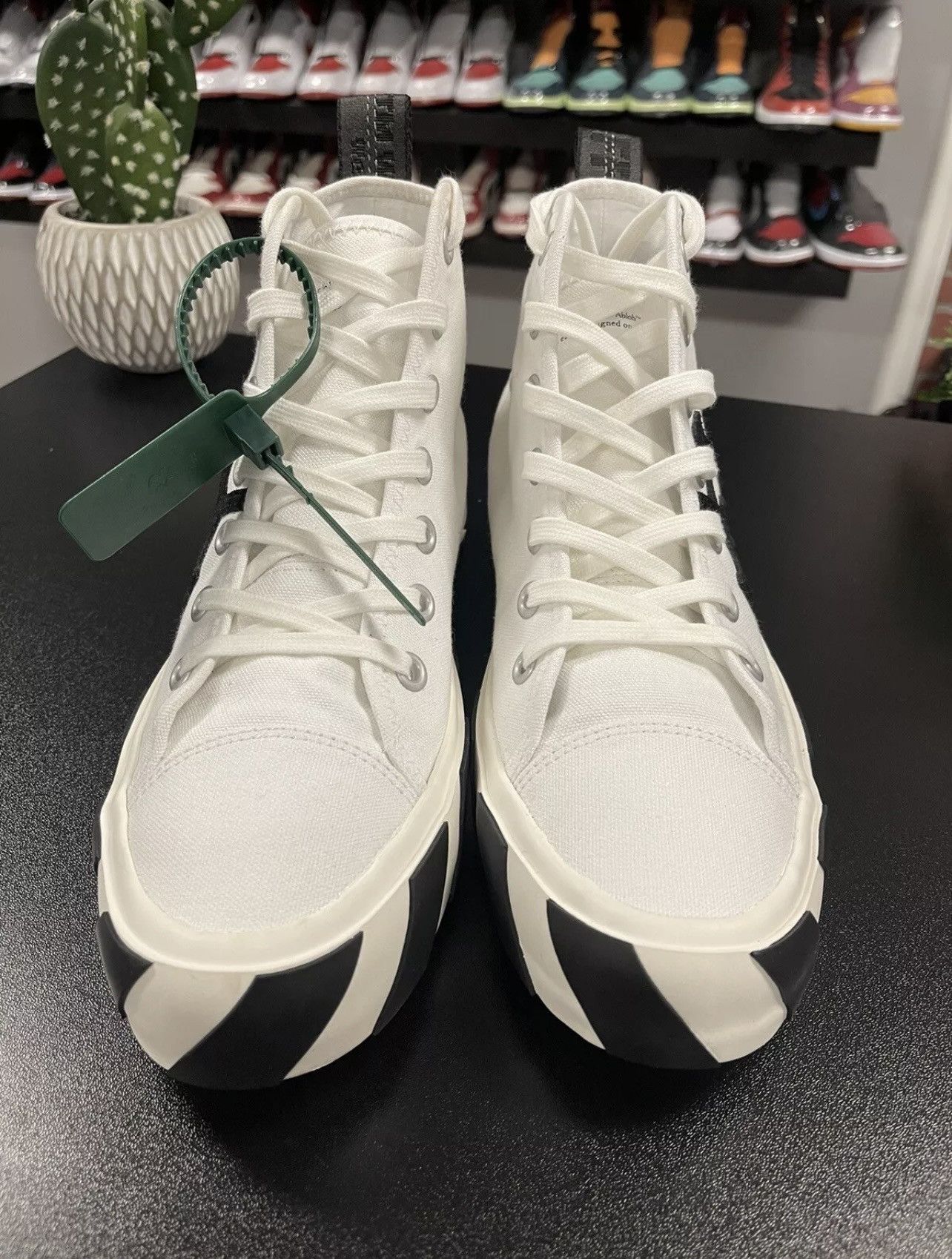Off-White Size 41 - Off-White Vulcanized Mid-Top Sneakers White Men’s Size US 8 / EU 41 - 3 Thumbnail