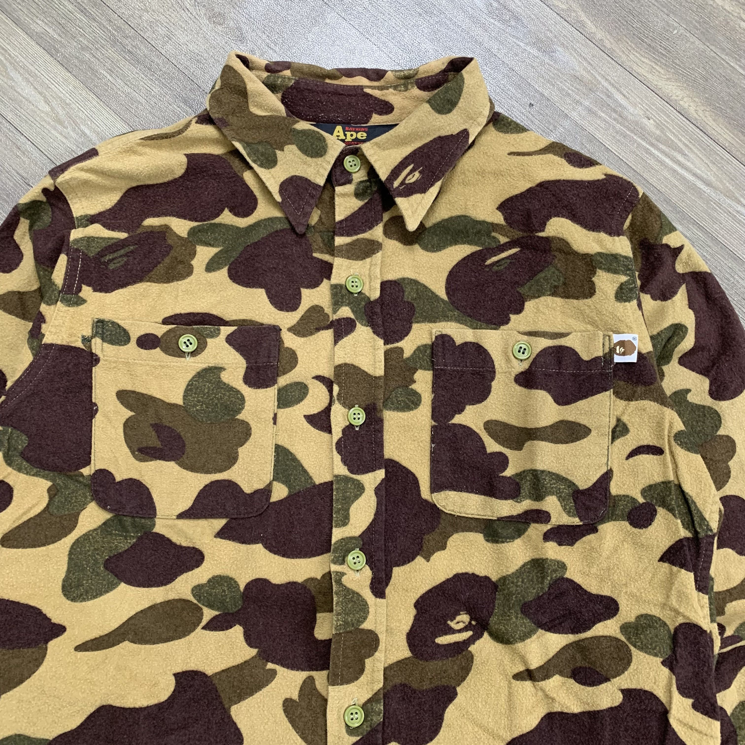 Bape Vintage A Bathing Ape Iconic Camouflage Flanel Shirt Size US M / EU 48-50 / 2 - 2 Thumbnail