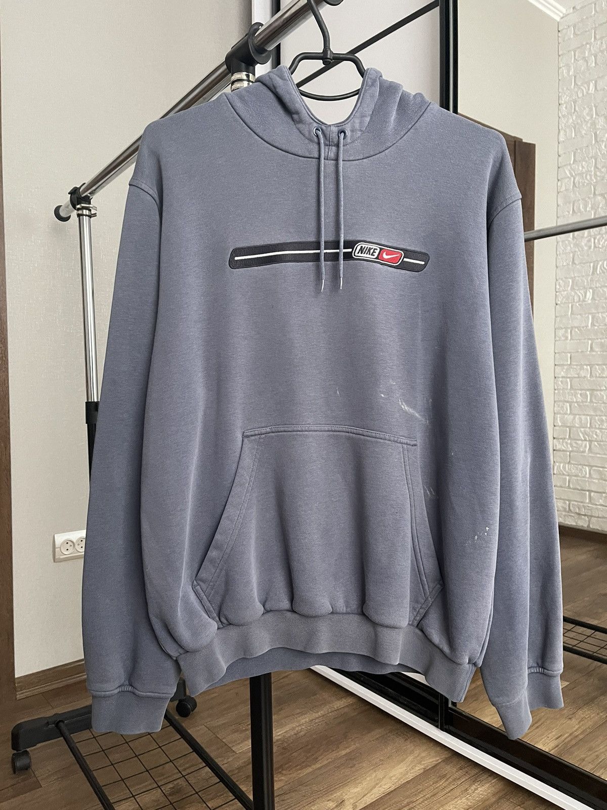 Other Nike Vintage Hoodie Big Logo 90s Faded Distressed Size US S / EU 44-46 / 1 - 1 Thumbnail