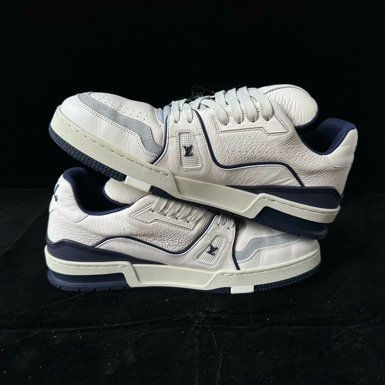 Louis Vuitton Louis Vuitton Trainer white and blue matching board shoes Size US 10 / EU 43 - 4 Thumbnail