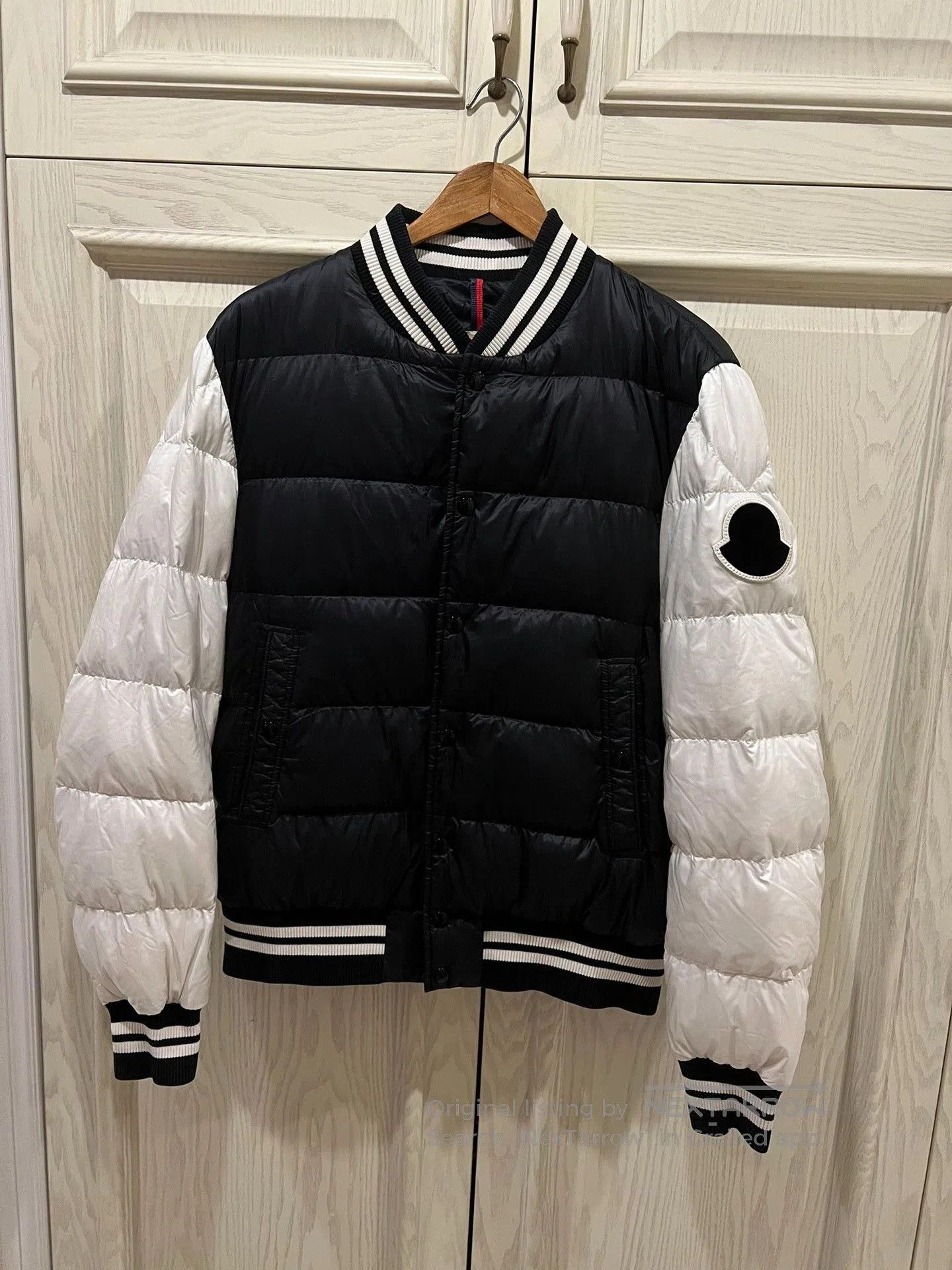 Moncler moncler black and white puffer jacket. Size US M / EU 48-50 / 2 - 1 Thumbnail