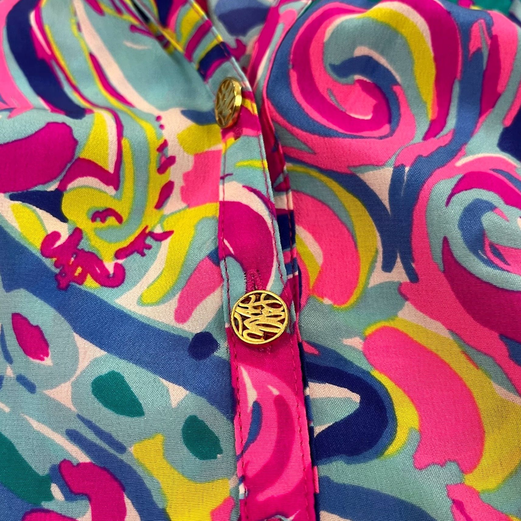 Lilly Pulitzer LILLY PULITZER Top Womens 2XS Onyx Elsa Silk Psychedelic Sunshine Shirt Button Puff Sleeve 3/4 Time: All Seasons Multicolor Floral Casual Womens Size XXS / US 00 / IT 34 - 3 Thumbnail