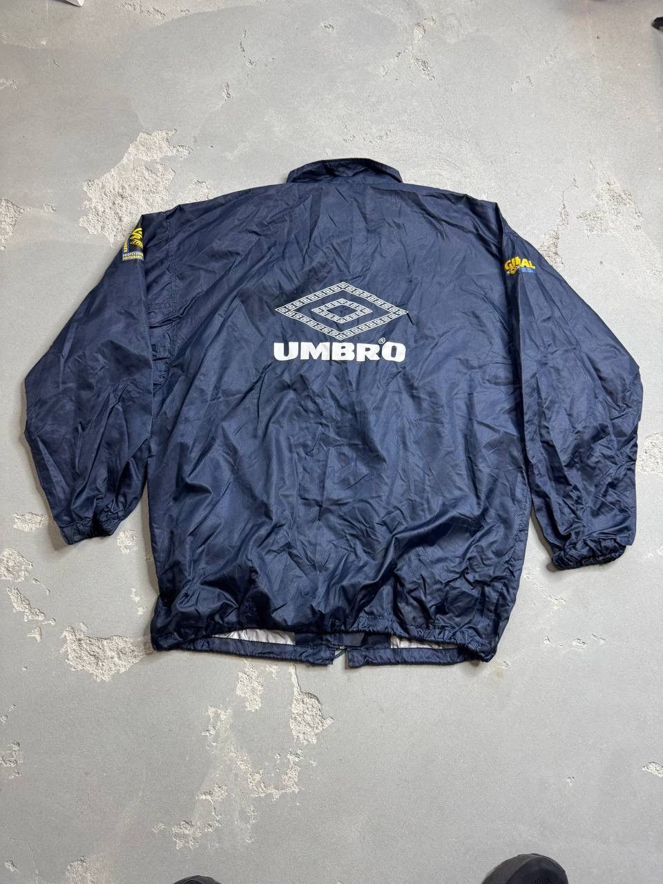 Umbro Vintage Umbro jacket y2k big logo full zip Size US S / EU 44-46 / 1 - 2 Thumbnail