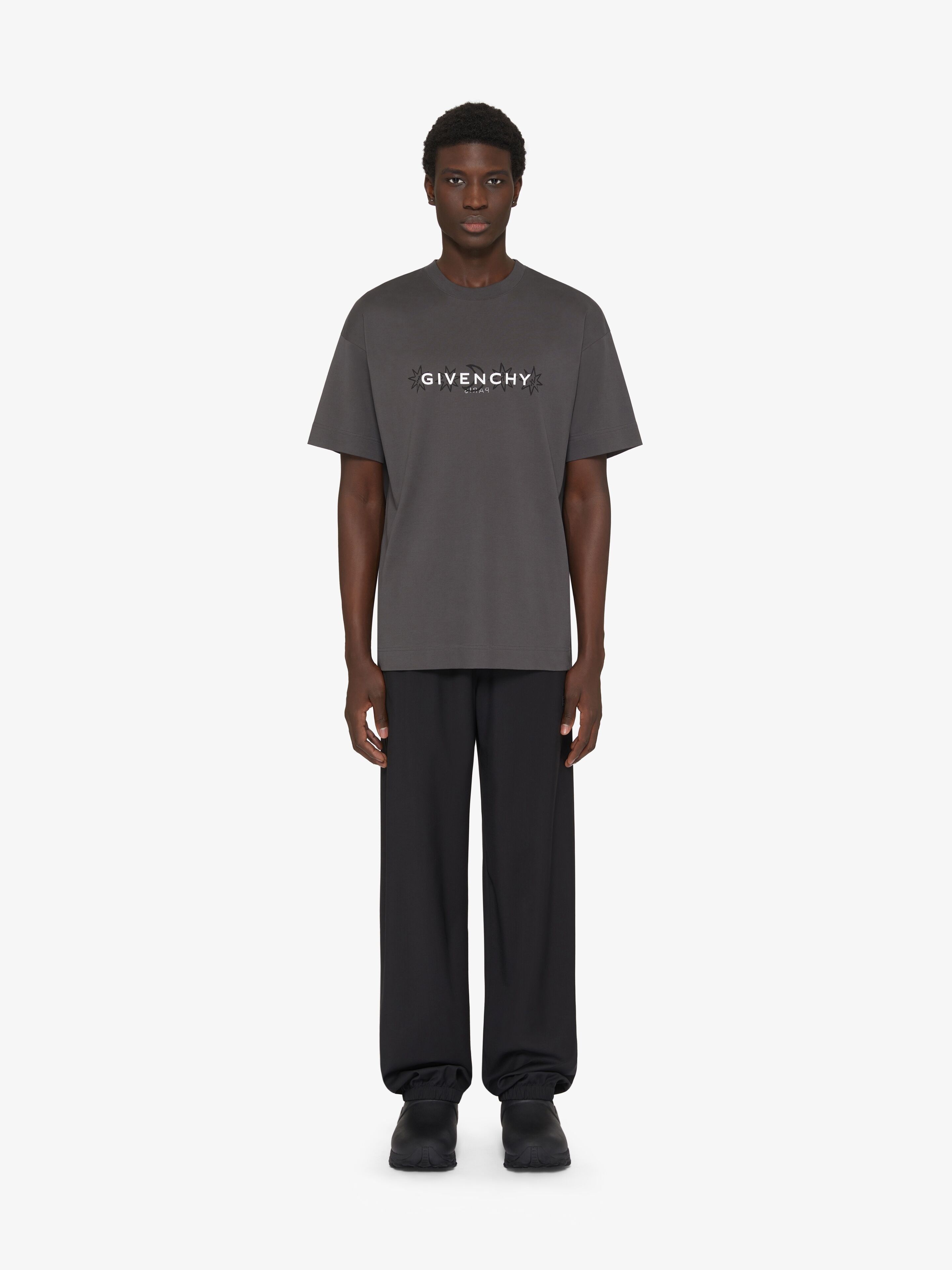 Givenchy o1w1db10326 Standard Short Sleeve T-Shirt in Rosewood Size US XXL / EU 58 / 5 - 3 Thumbnail