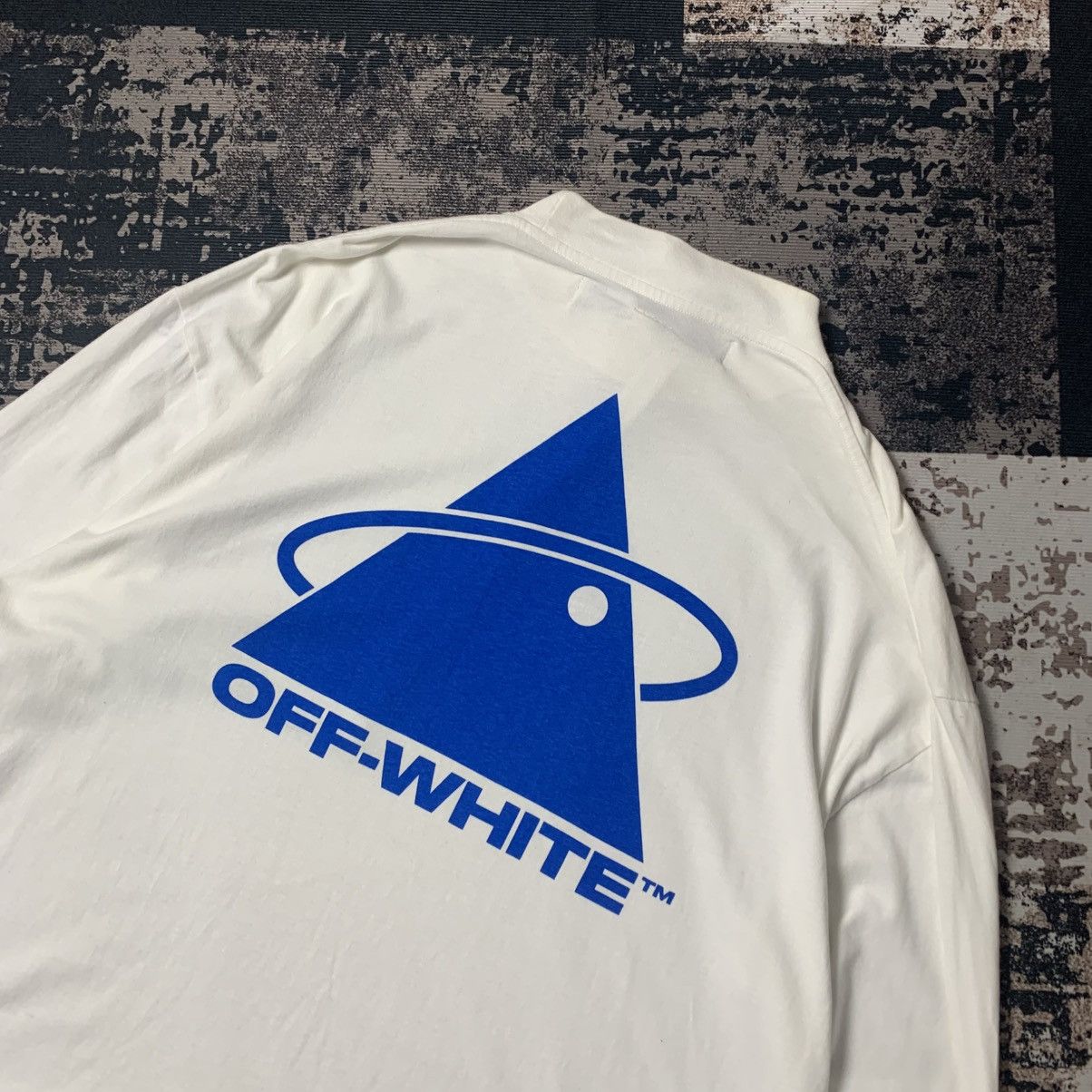 Off-White Off-White Triangle Planet Turtle Nect T-Shirt Size US M / EU 48-50 / 2 - 10 Thumbnail