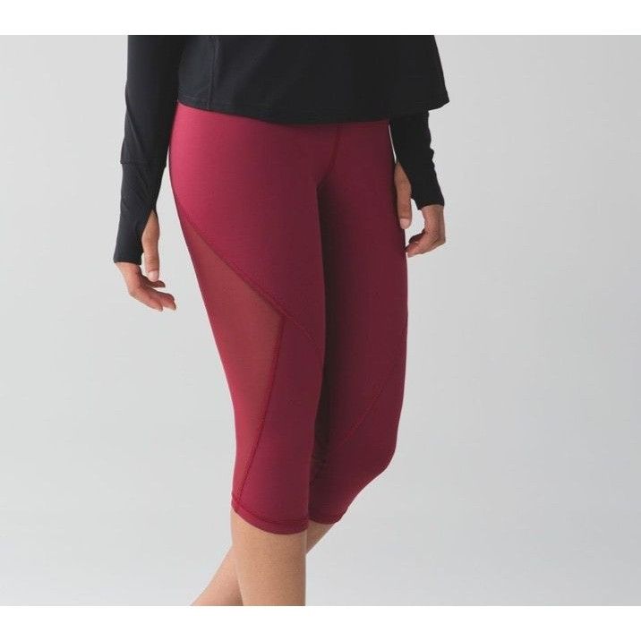 Lululemon NWT Lululemon Run With The Sun Crop 4 Rosewood Luxtreme Mesh Size 27" / US 4 / IT 40 - 4 Thumbnail