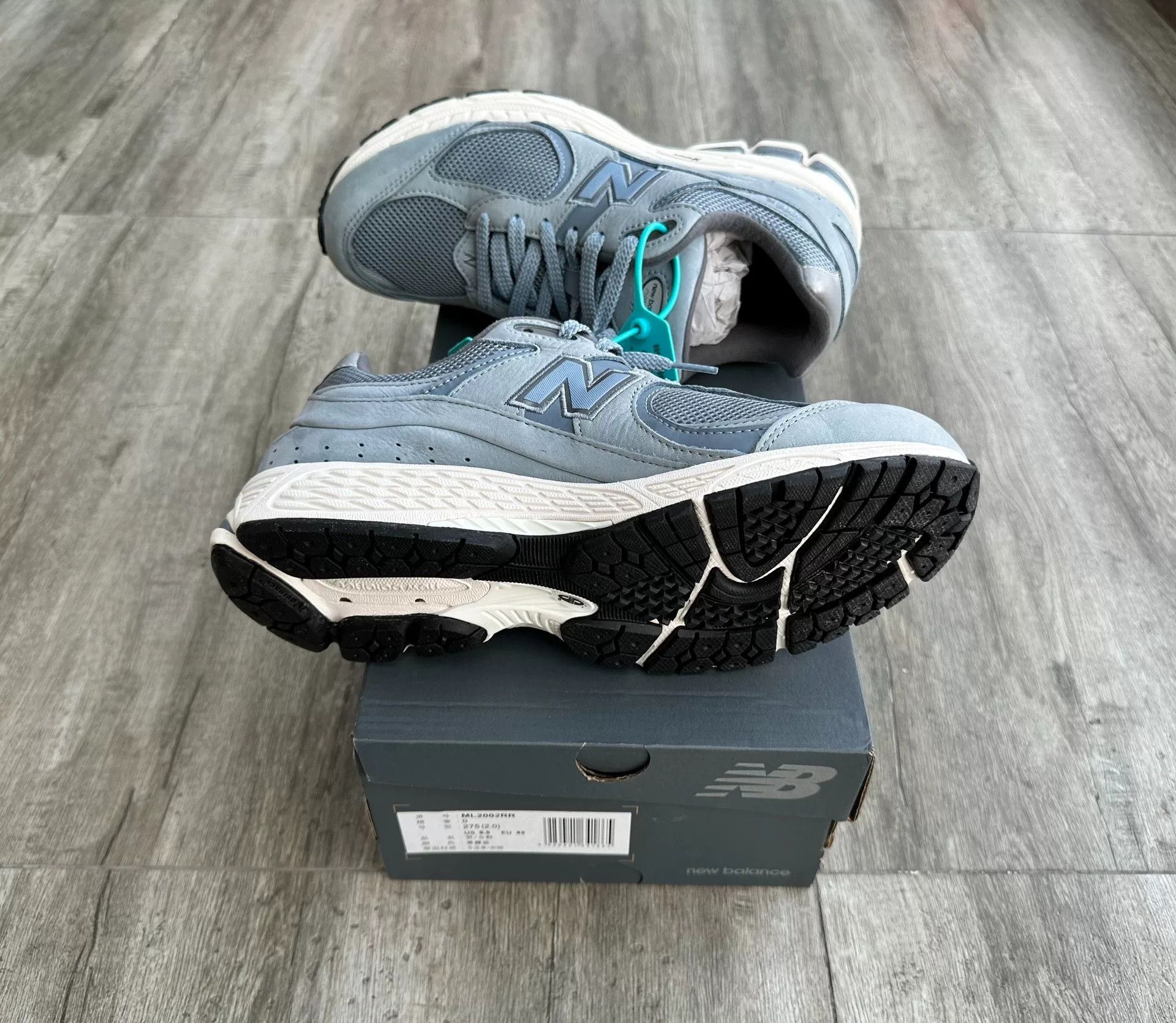 New Balance Balance NB 2002R Low-Top Sneakers Size US 10 / EU 43 - 5 Thumbnail