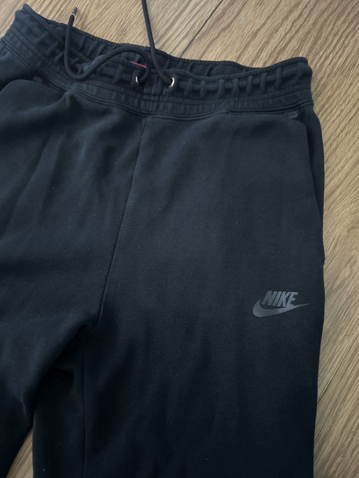 Nike nike tech pants size small Size US 28 / EU 44 - 4 Thumbnail