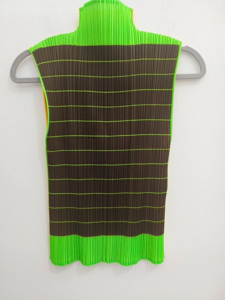Issey Miyake Issey Miyake size:3 Yellow and green color-blocked pleated Size S / US 4 / IT 40 - 1 Thumbnail