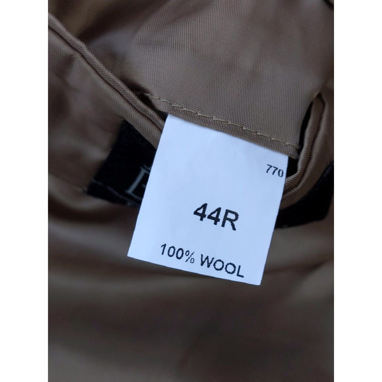 Jos. A. Bank Jos. A. Bank Sport Coat Brown Wool Herringbone Tweed 44R Mens Notch Lapel 2-Button 4-Button Sleeve Regular Jacket Coat Size US S / EU 44-46 / 1 - 7 Thumbnail