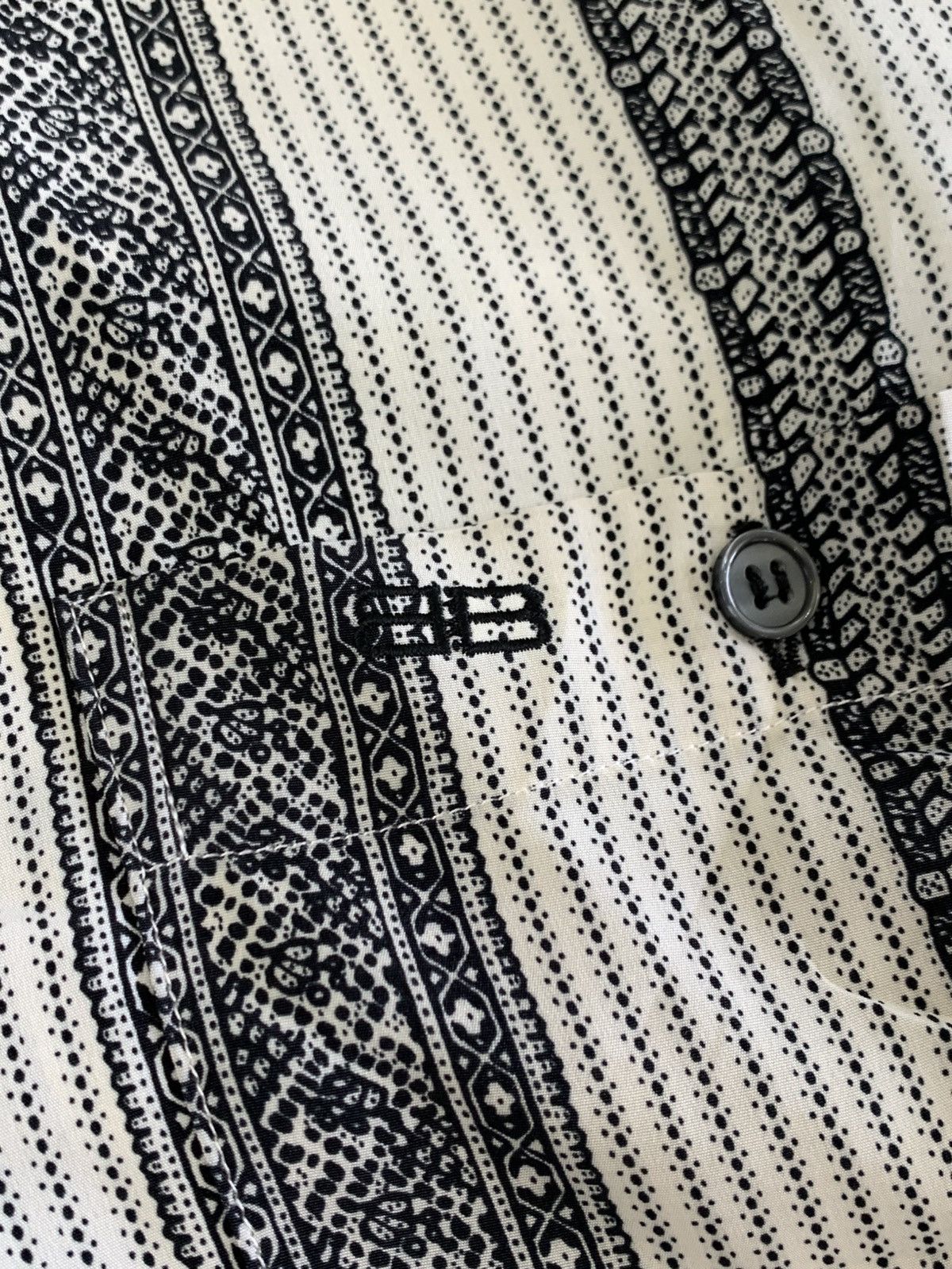 Balenciaga Balenciaga shirt slik button up Size US L / EU 52-54 / 3 - 6 Thumbnail