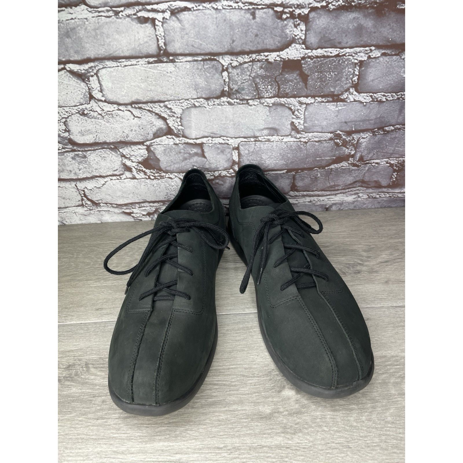 Crocs Crocs Venture Black leather Casual Oxfords lace up Comfort S Size US 12 / EU 45 - 1 Thumbnail