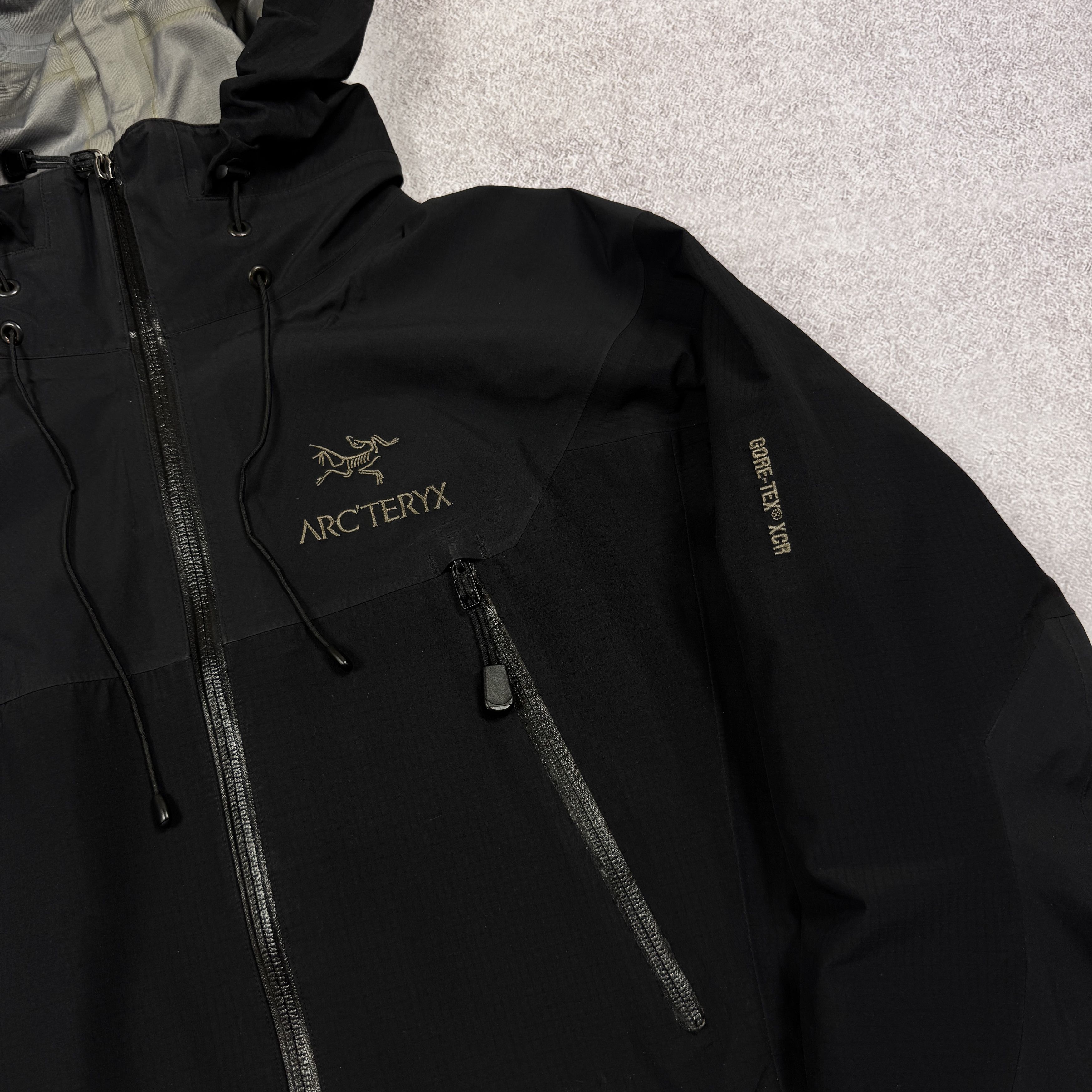 Arc'teryx Vintage Arcteryx Goretex XCR Membrana Jacket Outdoor Size M Size M / US 6-8 / IT 42-44 - 7 Thumbnail