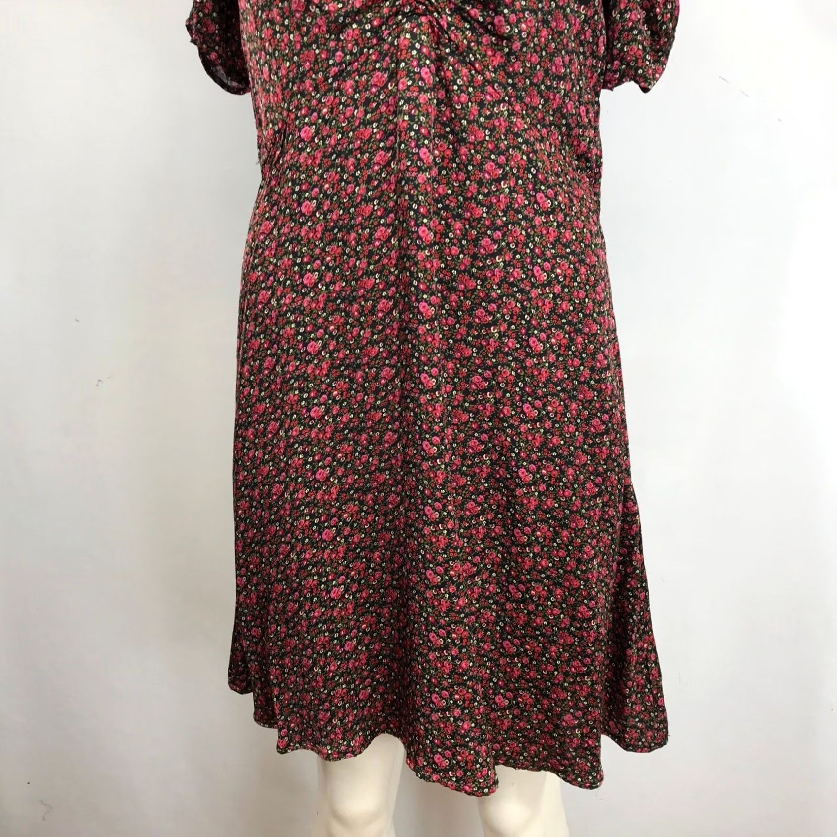 Gap GAP Women's Floral Print V-Neck Ruched Short Sleeve Dress SIZE SMALL TALL Dress Size 28" / US 6 / IT 42 - 3 Thumbnail