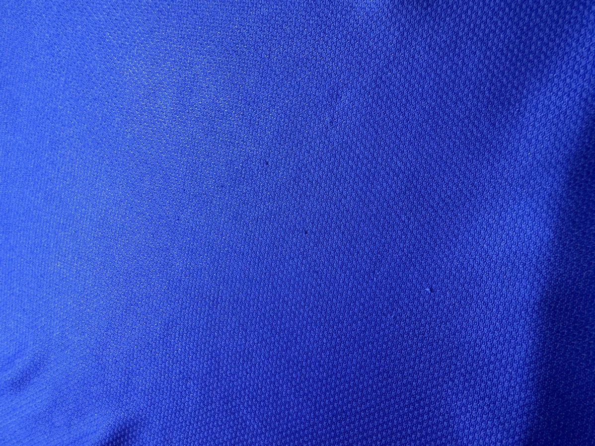 Adidas × Chelsea Soccer × Vintage Vintage adidas Chelsea soccer jersey Samsung size S/M Size US S / EU 44-46 / 1 - 4 Thumbnail