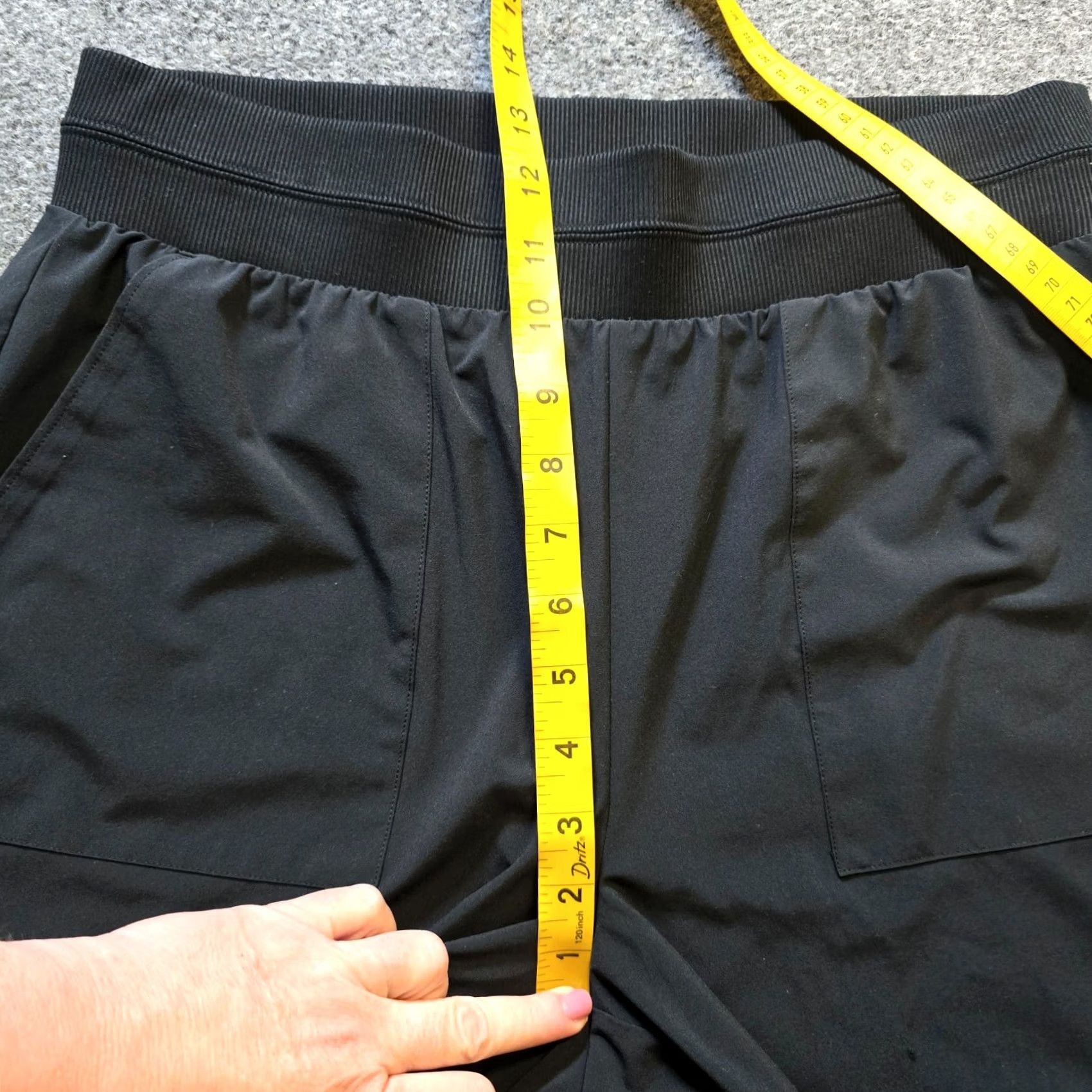 Talbots Talbots Pants Womens Medium Black Pull On Cropped Pockets Athletic Casual Basic Size 32" / US 10 / IT 46 - 6 Thumbnail