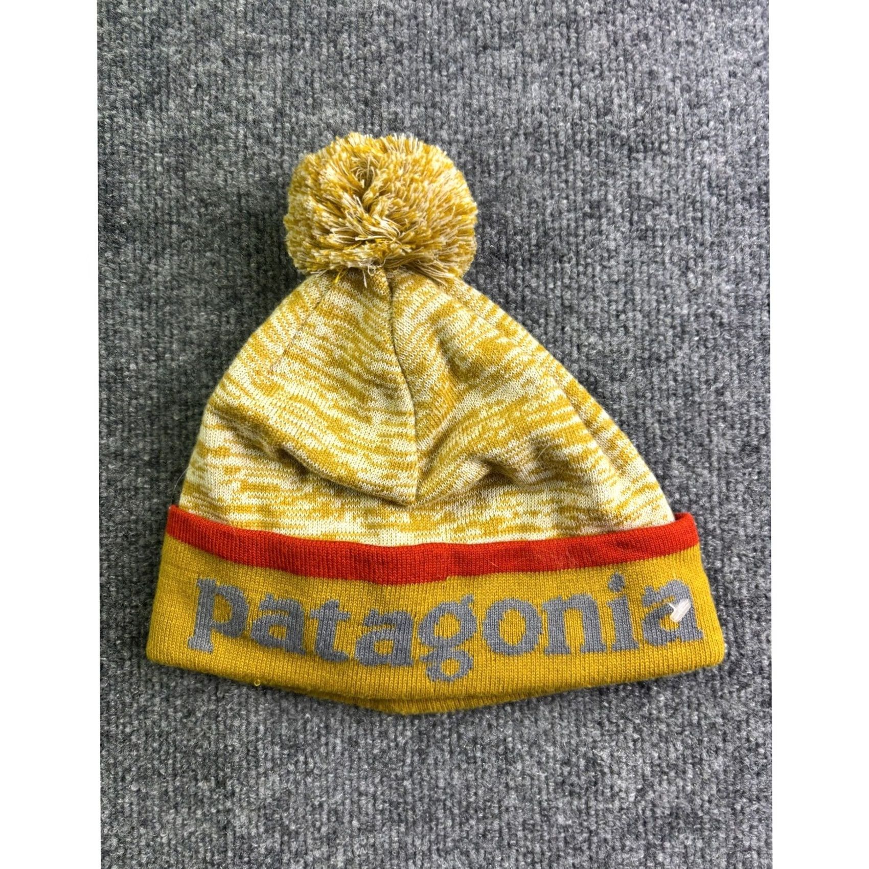 Patagonia Patagonia Beanie Unisex One Size Knit Yellow Pom Pom Logo Winter Hat 62230 Size ONE SIZE - 2 Thumbnail