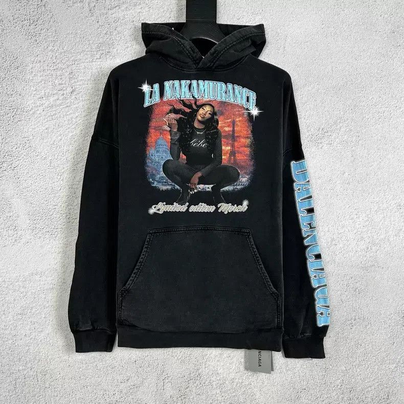 Balenciaga Balenciaga Female Celebrity Poster Washed Black Hoodie Size US S / EU 44-46 / 1 - 1 Thumbnail