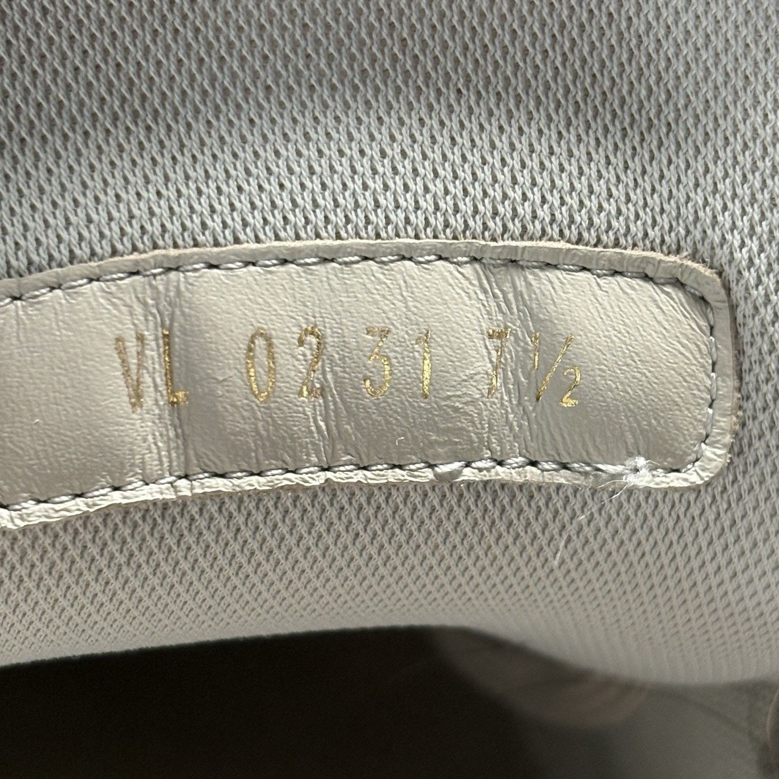Louis Vuitton Louis Vuitton Trainer ' Grey White ' | GOOD CONDITION! Size US 9 / EU 42 - 14 Thumbnail