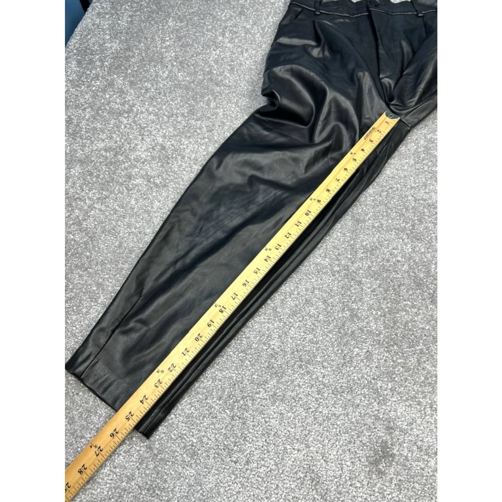 Zara Zara Womens Small Black Faux Leather Ankle Pants Pleated High Rise Tapered Leg Size 28" / US 6 / IT 42 - 2 Thumbnail