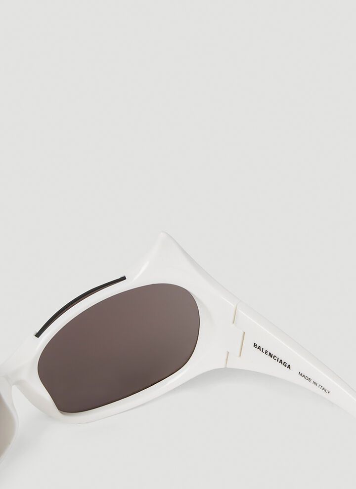 Balenciaga o1bcso1str1024 Size: OS / Gotham Cat Sunglasses in White Size ONE SIZE - 4 Thumbnail