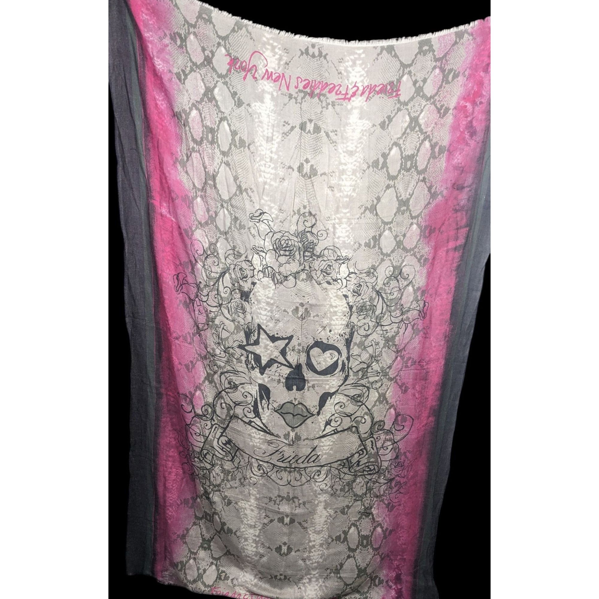 Other Frida & Freddies New York Gothic Skull Scarf 70% Viscose 30% Size ONE SIZE - 2 Thumbnail