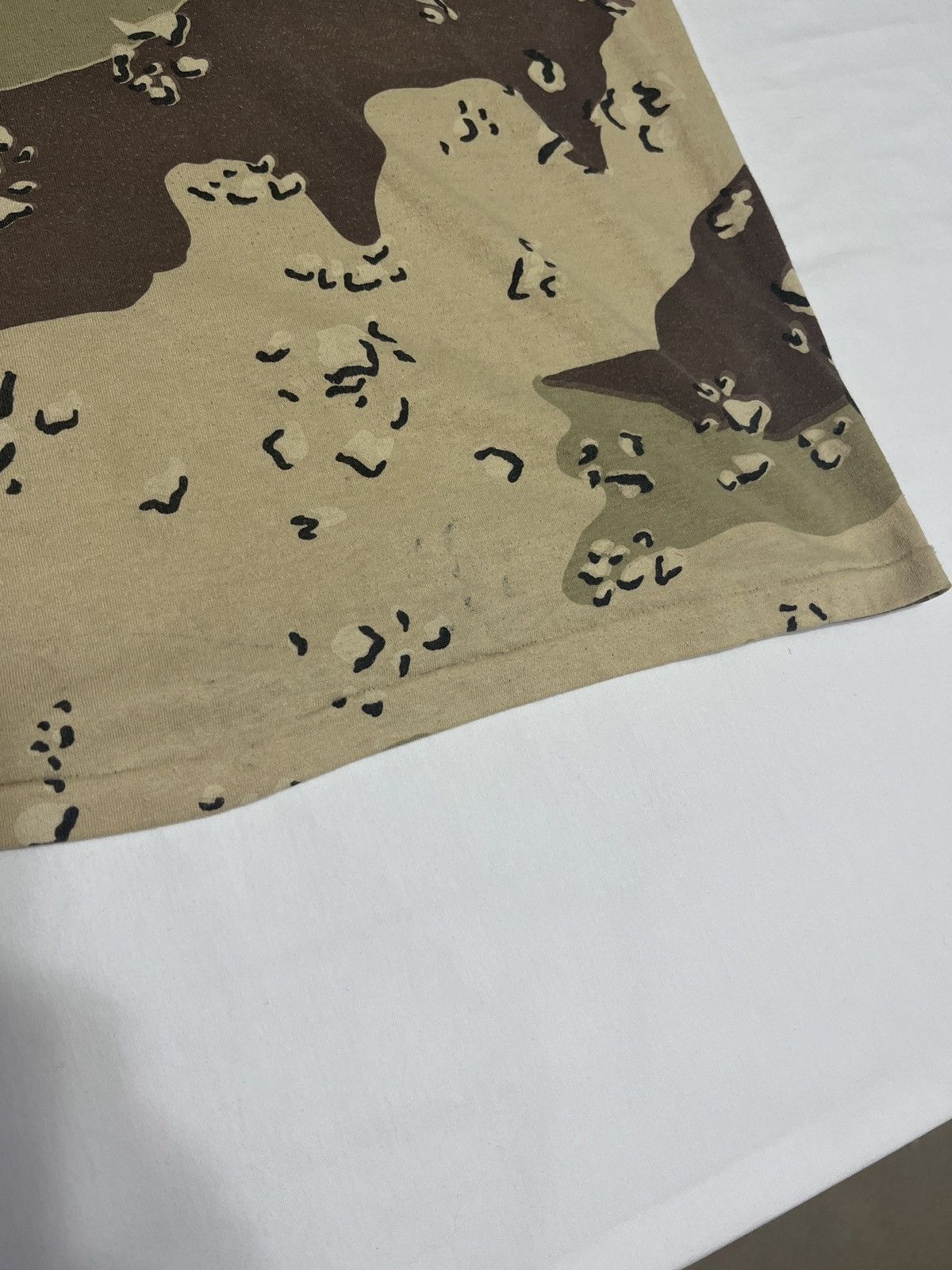 Vintage 90s desert Camo single stitch t-shirt Size US XXL / EU 58 / 5 - 8 Thumbnail