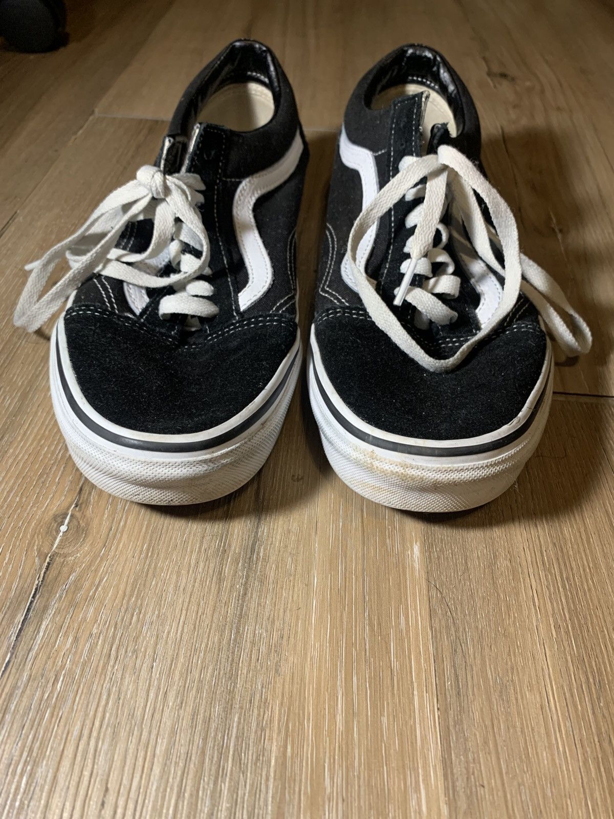 Vans Vans old skool shoes Size US 8.5 / EU 41-42 - 2 Thumbnail
