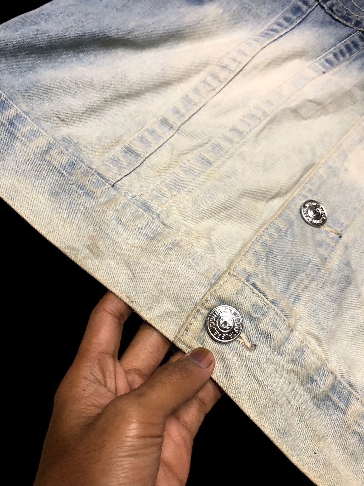 True Religion TWO TONE BLEACHED TRUCKER JACKET Size US XXL / EU 58 / 5 - 3 Thumbnail
