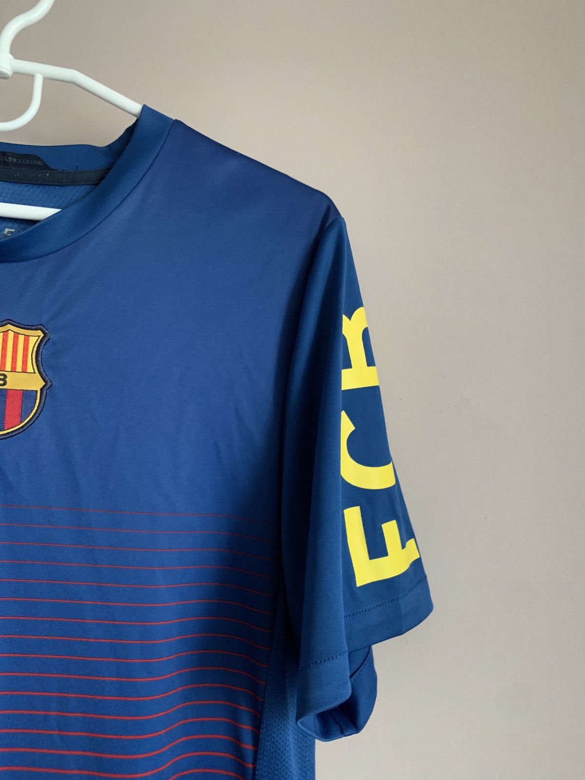 Nike BARCELONA 2014 TRAINING Football Shirt Nike Soccer Jersey S Size US S / EU 44-46 / 1 - 4 Thumbnail