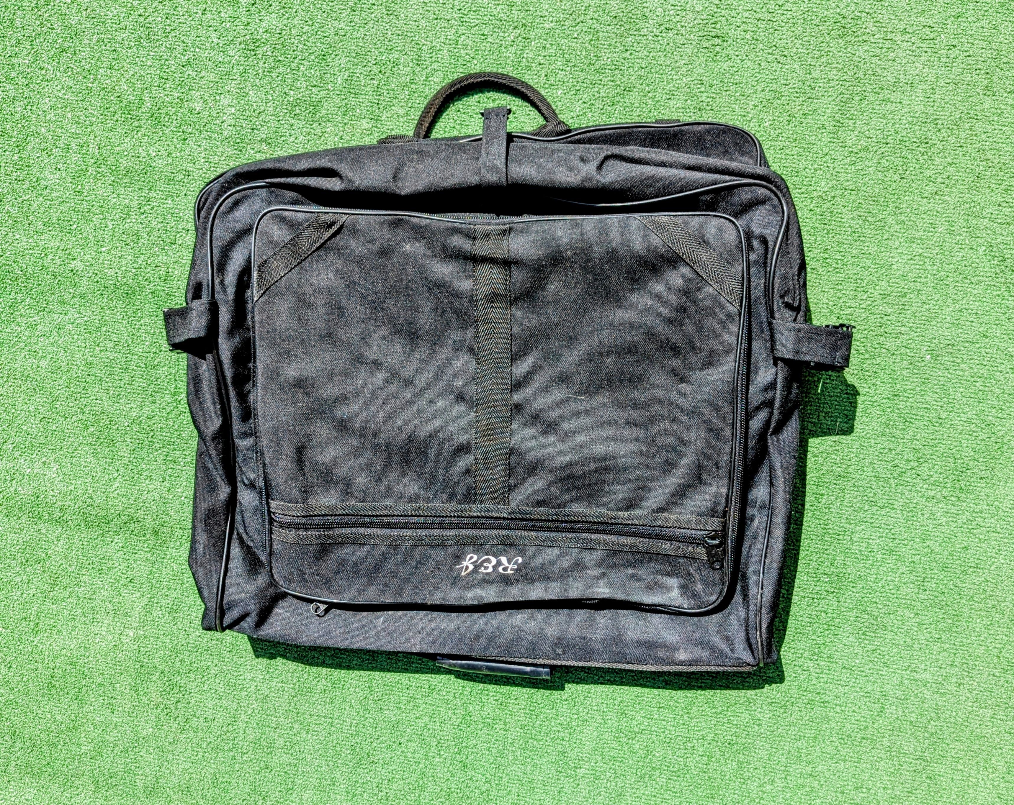 Designer Hanging Expandable Day Duffle Bag Travel Carry Luggage Size ONE SIZE - 1 Thumbnail