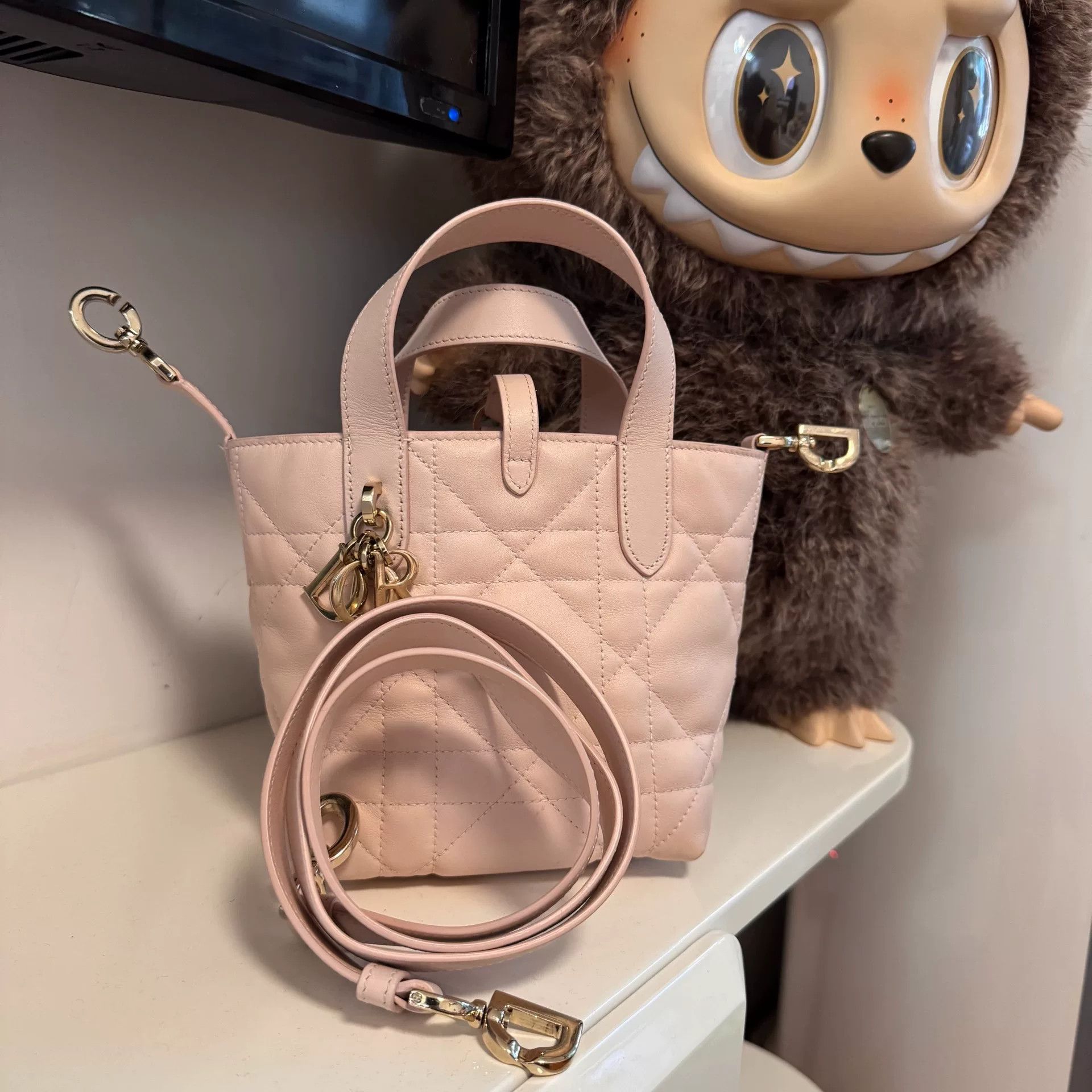 Dior Pre-loved Bag Very good condition Size ONE SIZE - 1 Thumbnail