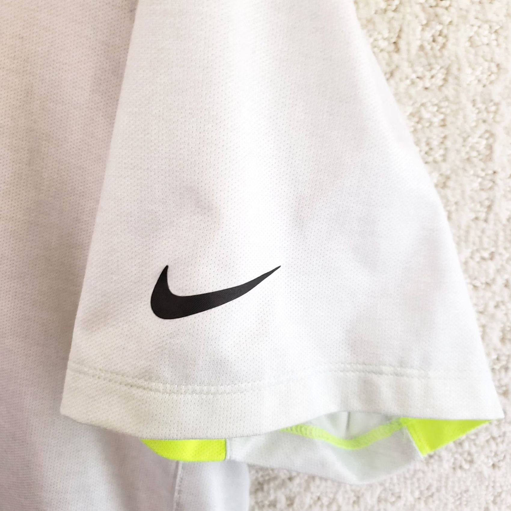 Nike Nike Golf Tour Performance Dri-Fit Polo Shirt Mens XL White Hi-Vis Striped Collared Short Sleeve 1902 C.C. Nike Golf Size US XL / EU 56 / 4 - 5 Thumbnail