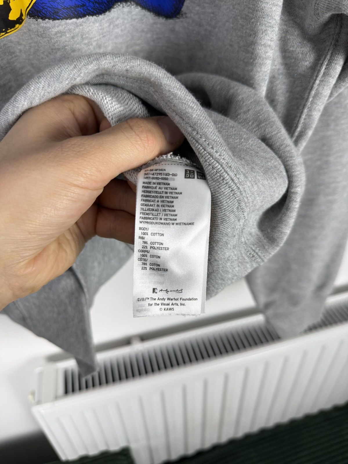 Uniqlo Uniqlo Kaws Andy Warhol streetwear hype sneakers crewneck Size US M / EU 48-50 / 2 - 5 Thumbnail
