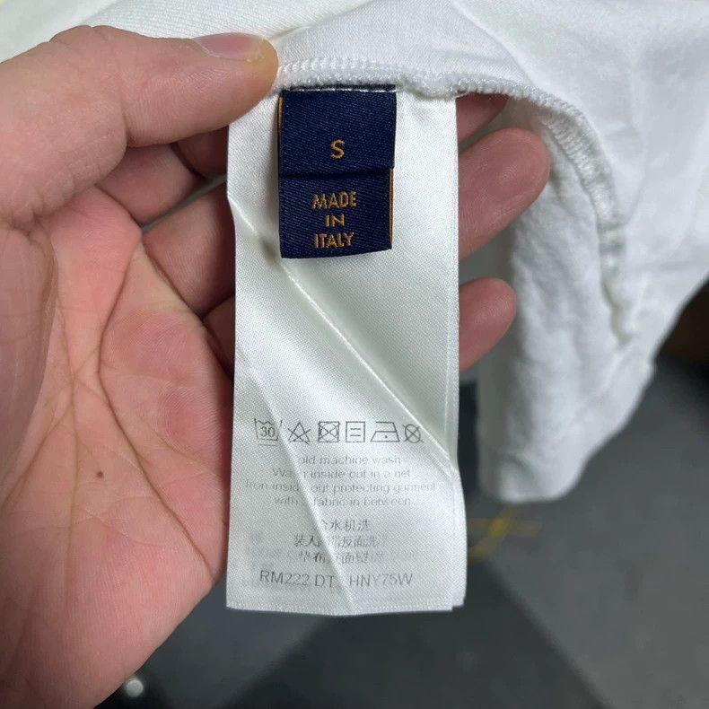 Louis Vuitton Louis Vuitton Patch short sleeve 2504-Nextarrow Size US S / EU 44-46 / 1 - 4 Thumbnail