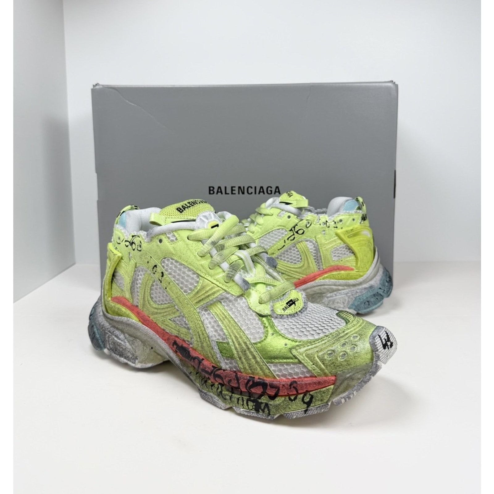 Balenciaga Size 41EU/8US - Balenciaga Runner Marathon Unreleased NEW Size US 8 / EU 41 - 2 Thumbnail