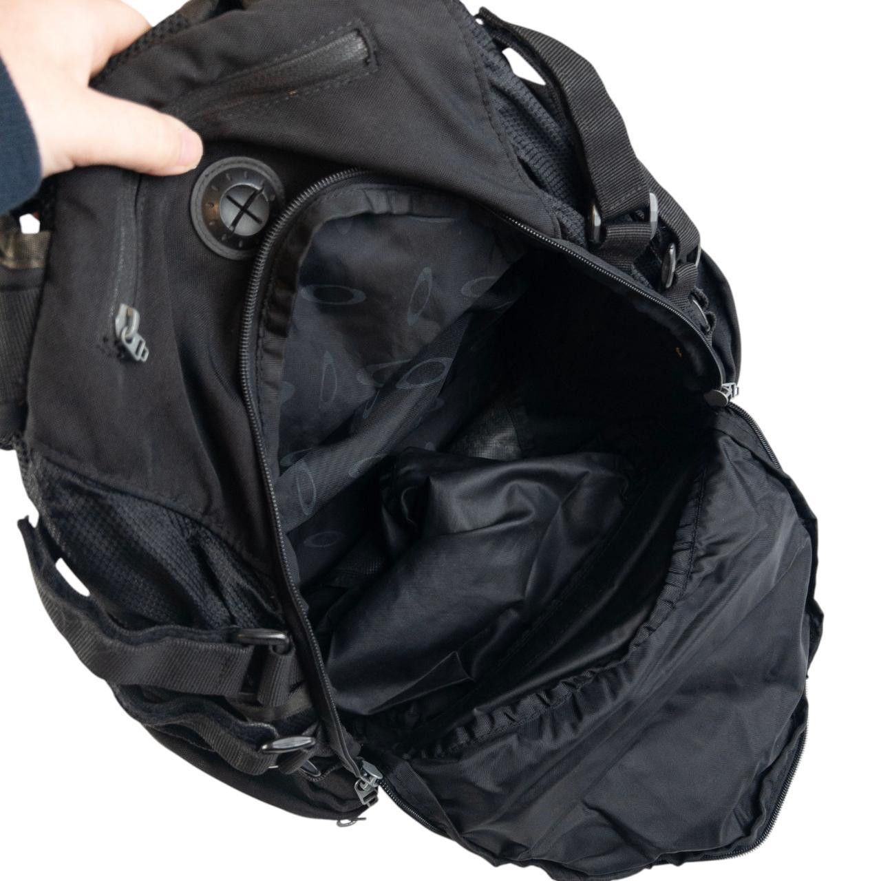 Oakley Vintage Oakley Zip Cover Backpack Size ONE SIZE - 4 Thumbnail