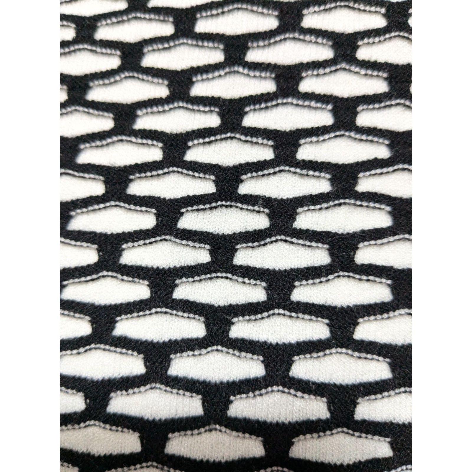 Vintage Intermix Honeycomb Contrast Women P (Petite XS) Black White Sleeveless Top Size XS / US 0-2 / IT 36-38 - 6 Thumbnail