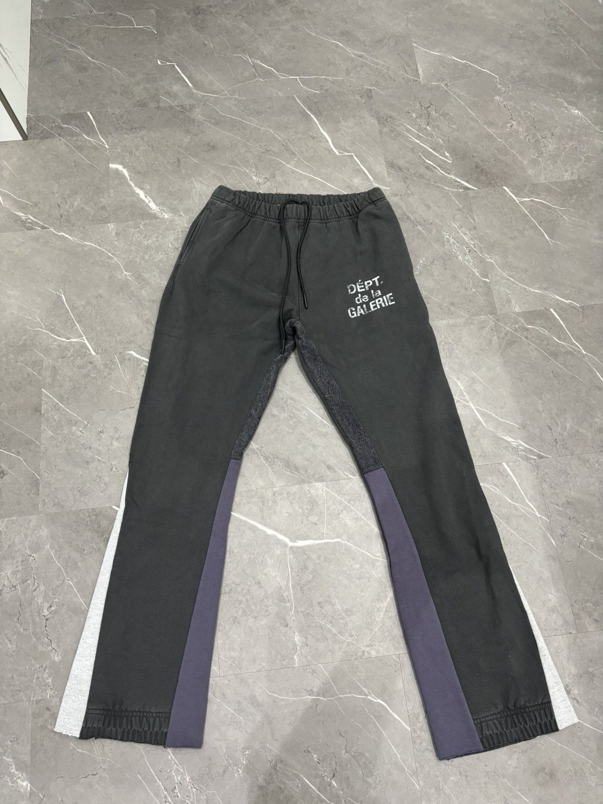 Gallery Dept. Gallery Dept. French Logo Flare Sweatpants Black Size US 30 / EU 46 - 1 Thumbnail