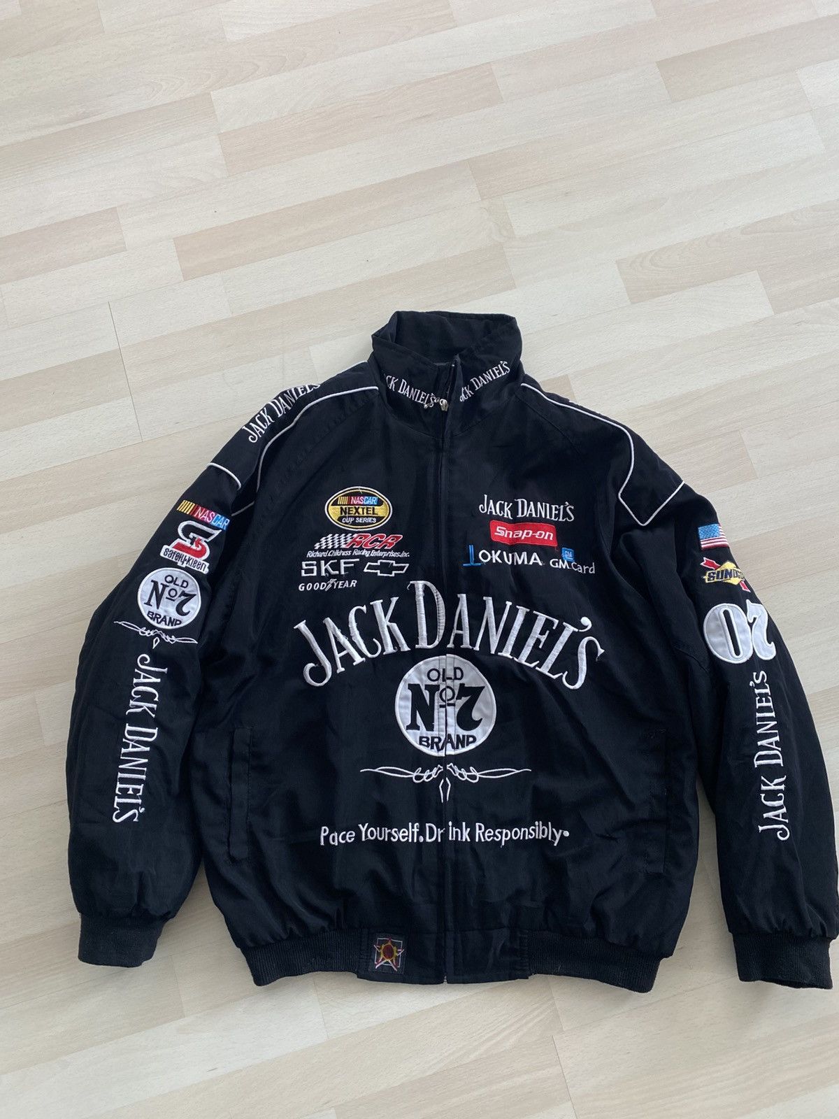 Formula 1 Jack Daniels Racing Embroided Logo Bomber Jacket Size US XL / EU 56 / 4 - 1 Thumbnail